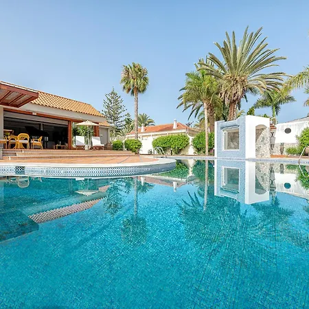 In Maspalomas Near Golf & * San Bartolomé